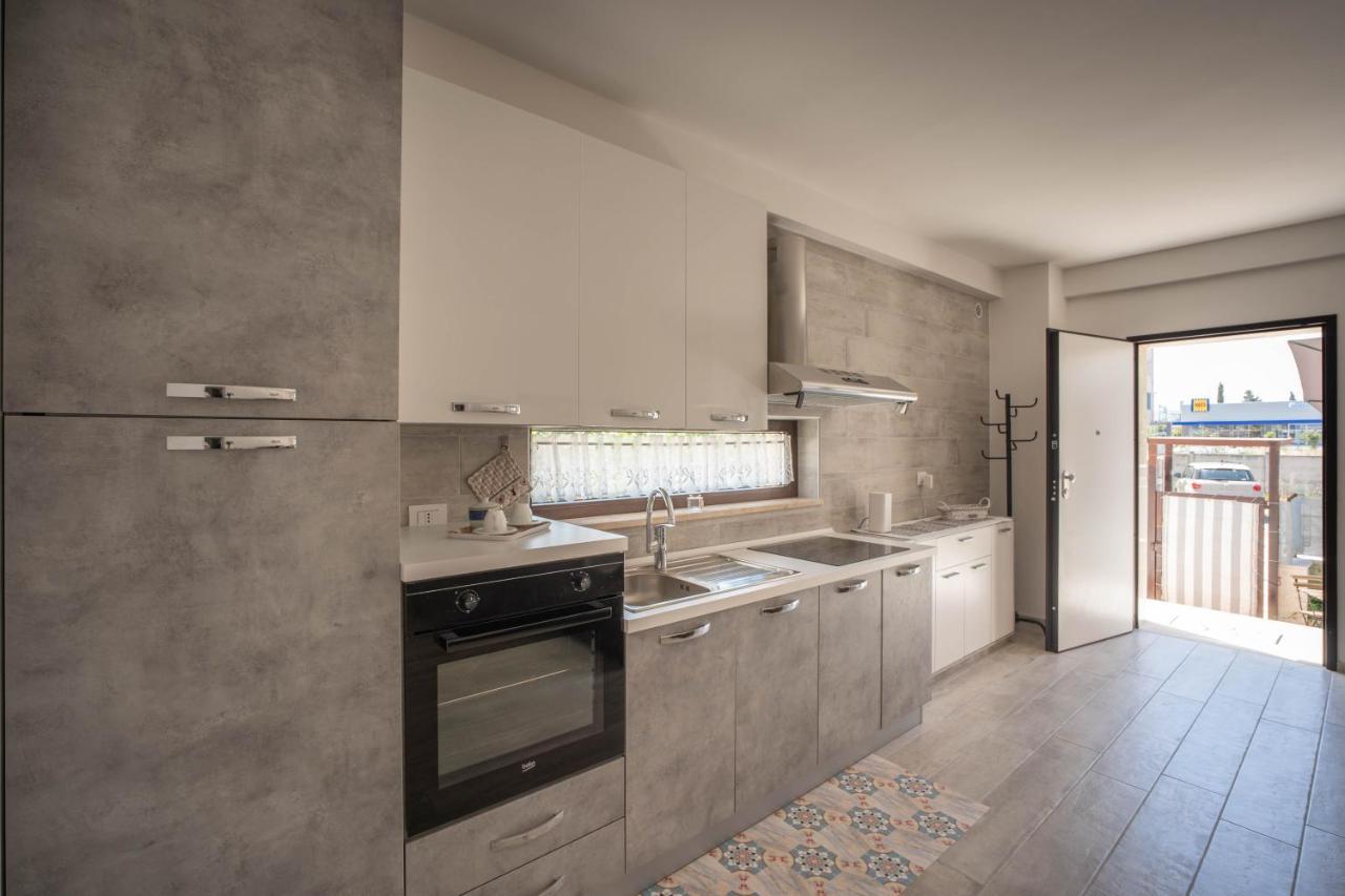 Wepuglia - Sunflower House Monopoli Bagian luar foto