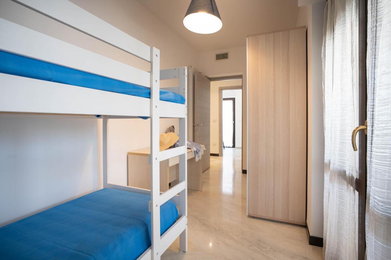 Wepuglia - Sunflower House Monopoli Bagian luar foto